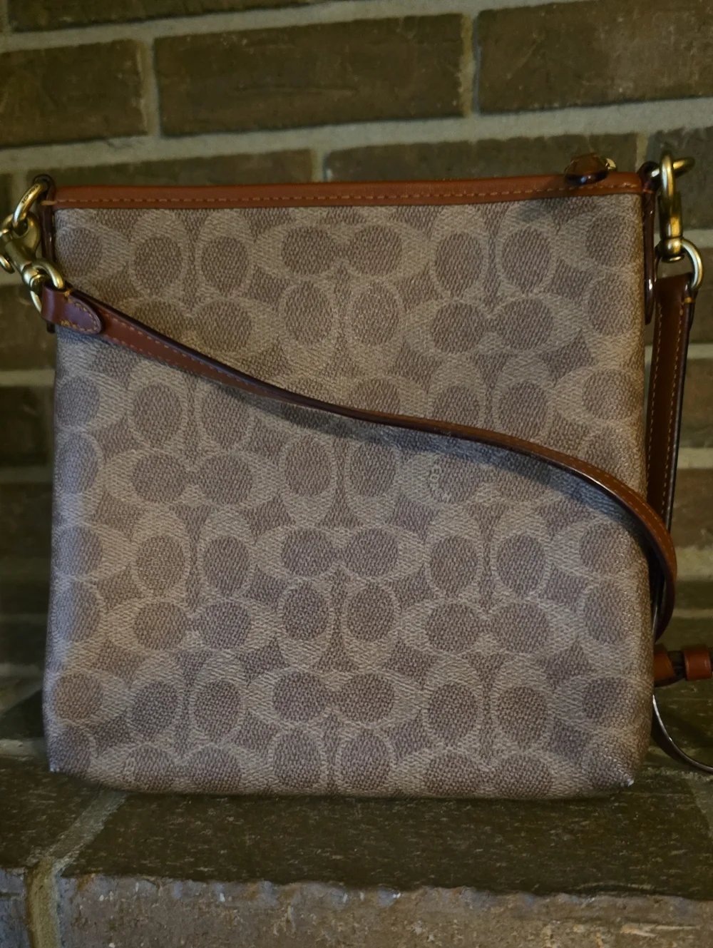 COACH Signature Kitt Messenger Brown Crossbody